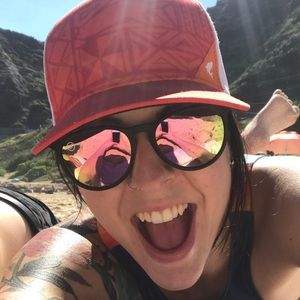 Meet your Posher, Katina